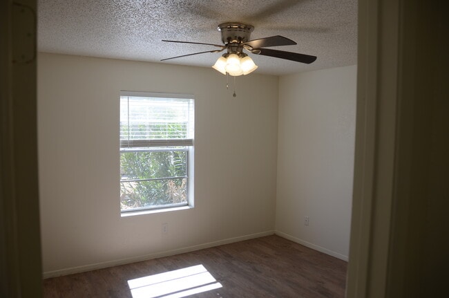 Photo - Parkside Apartments