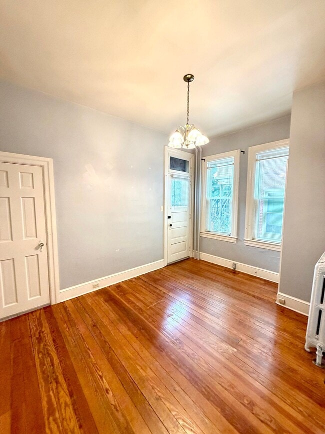 Photo - 139 College Ave