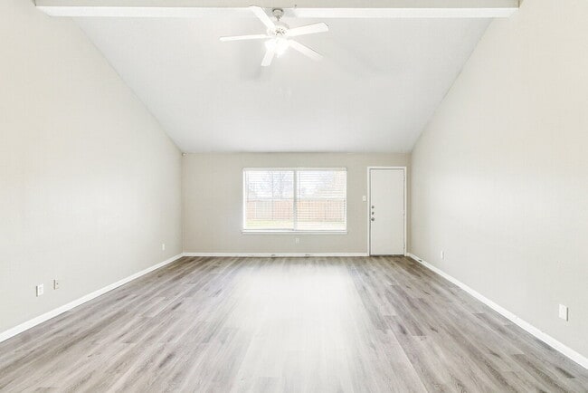 10815 Malden Dr
