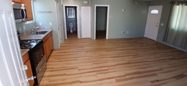 Photo - 490 Church St