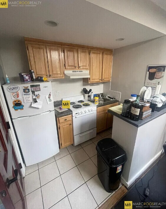 Photo - 296 Newbury St Unit 1