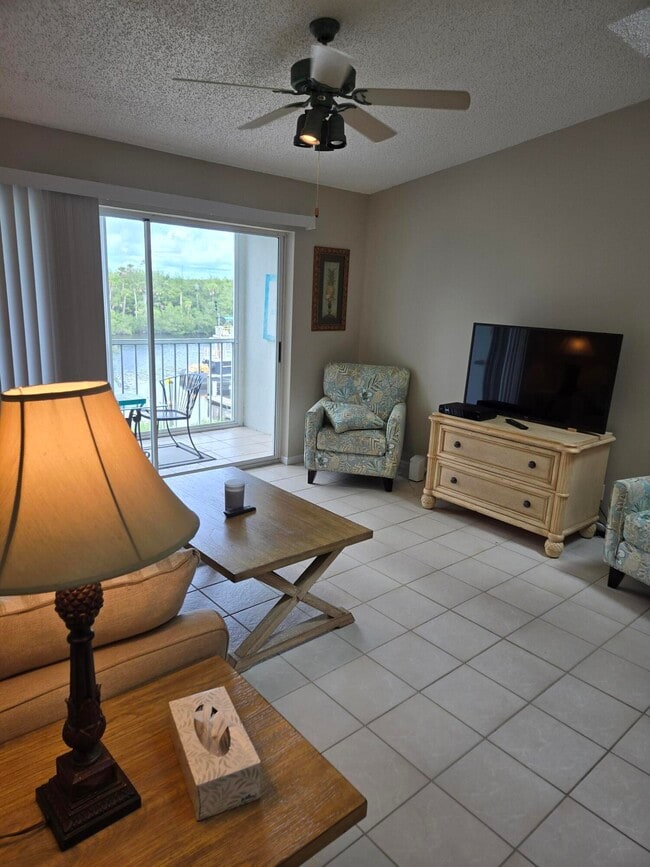 Photo - 2512 SE Anchorage Cove Unit F-3