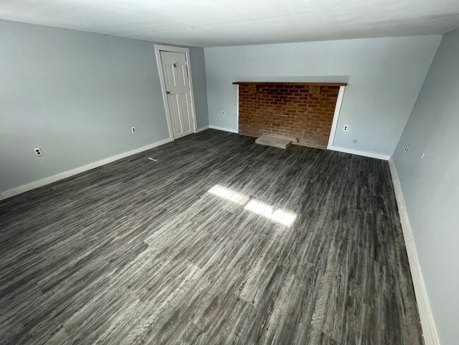 Photo - 308 Stewart St