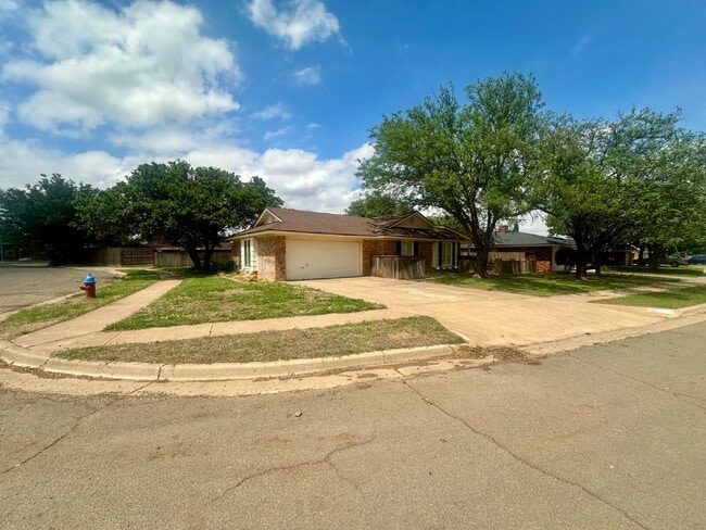 Photo - Spacious Home near Shadow Hills!