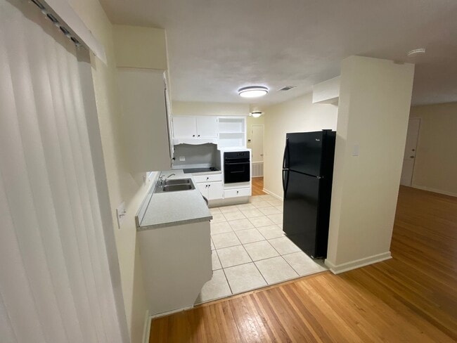 Photo - 2/2 in Orange City