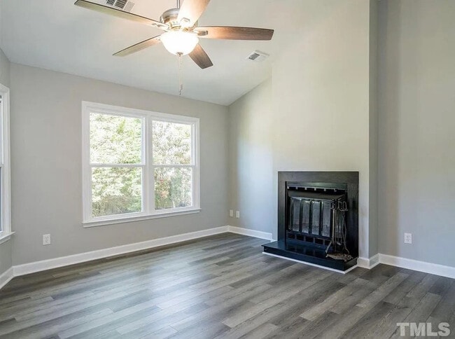 Photo - Room in House on Harmony Ct