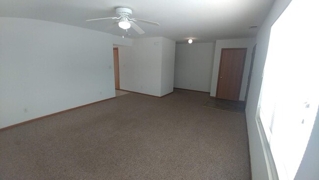 Photo - 951 Fotis Dr