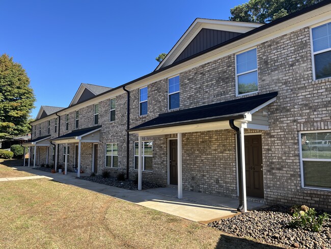 Photo - 2008 E Innes St Townhome