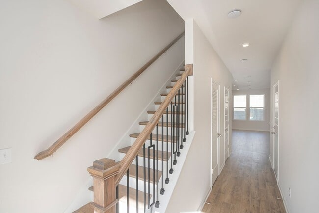 Photo - 5342 Bellflower Hls