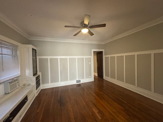 Photo - 1365 Phelps Ave Unit 1