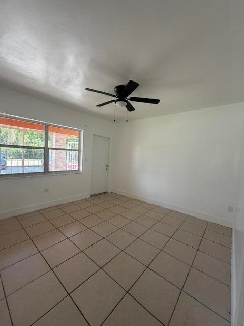 Photo - 648 NE 139th St