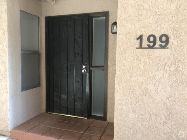Building Photo - 2601 W Broadway Blvd Unit P199 Rental