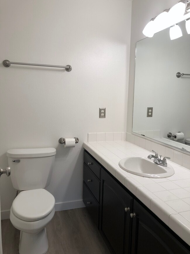 Building Photo - 86 N Garden Park Dr Unit 16