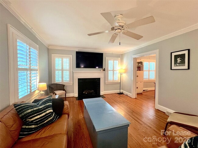 Photo - 3108 Barnhill Dr