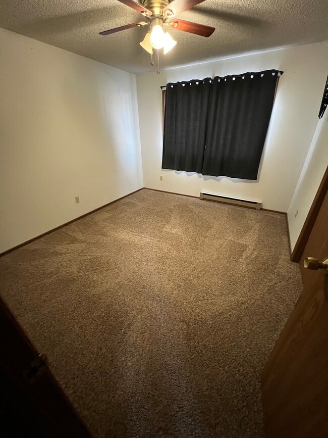 Photo - 600 Overdale Dr Unit B