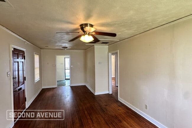 Photo - 2731 Jeffrey Ave