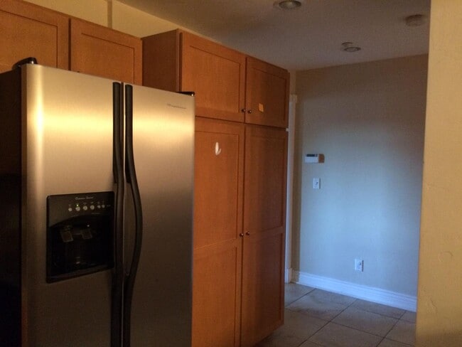 Photo - 543 E 2nd Ave