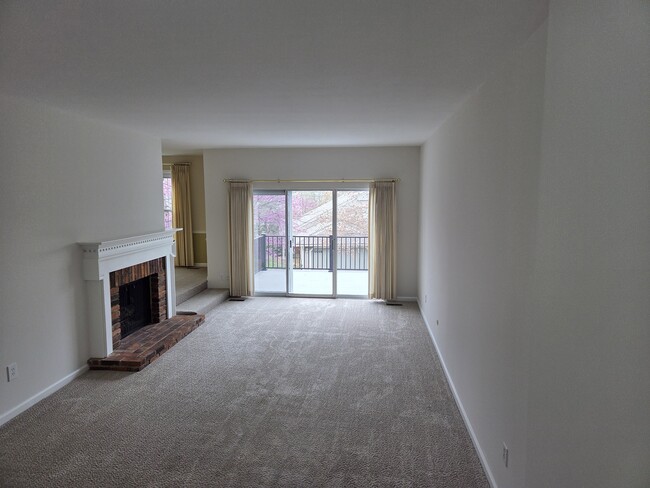 Photo - 2313 Manor Lake Ct