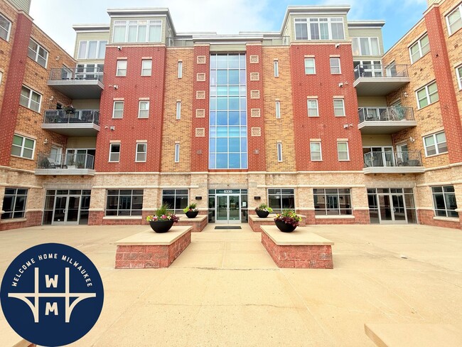 Building Photo - 6330 W Greenfield Ave Unit Apartment 409
