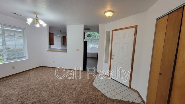 Photo - 5205 S Smith Ct