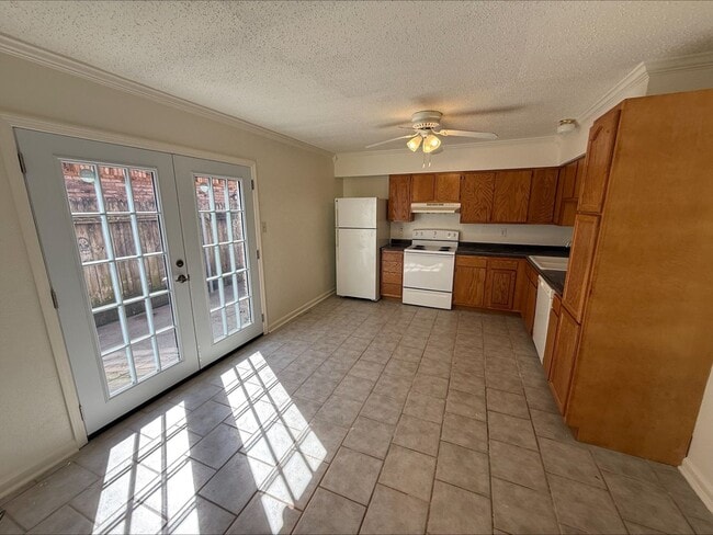 4101 Delaware Ave