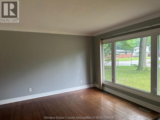 Photo - 3505 Askin Ave