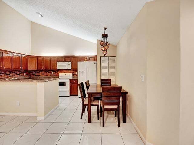 Photo - 1165 Summit Trail Cir