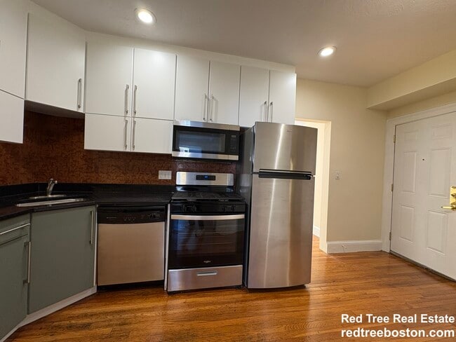 Photo - 73 Thatcher St Unit 202