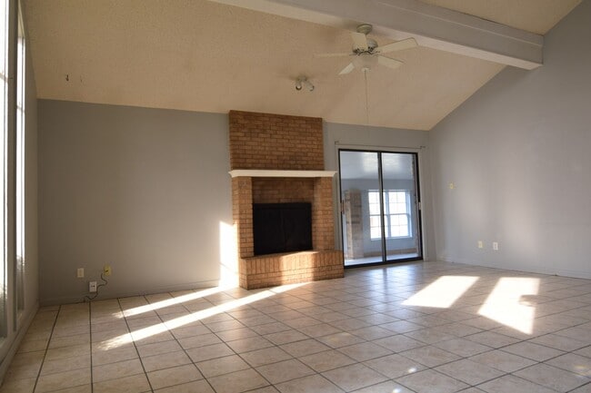 Photo - $1,800.00 Move-in-Special