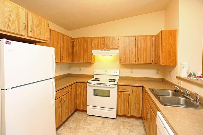 RIVERVIEW ESTATES - KIEL