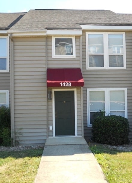 Photo - 1428 Devon Ln