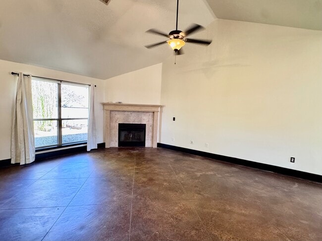 Photo - 4609 NW 161st St