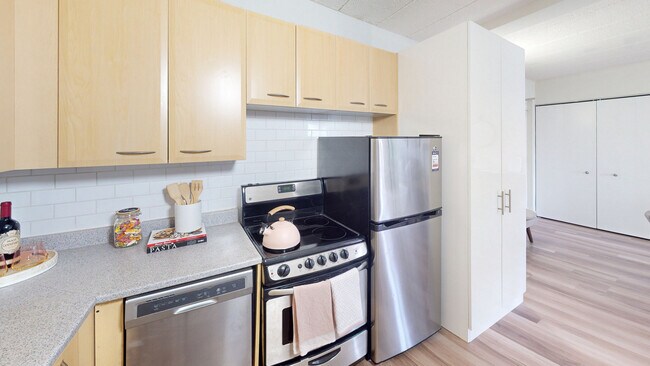 Photo - 218 Maclaren