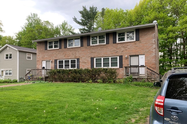 Building Photo - 226 Curtis Ave Unit 226 Curtis Avenue