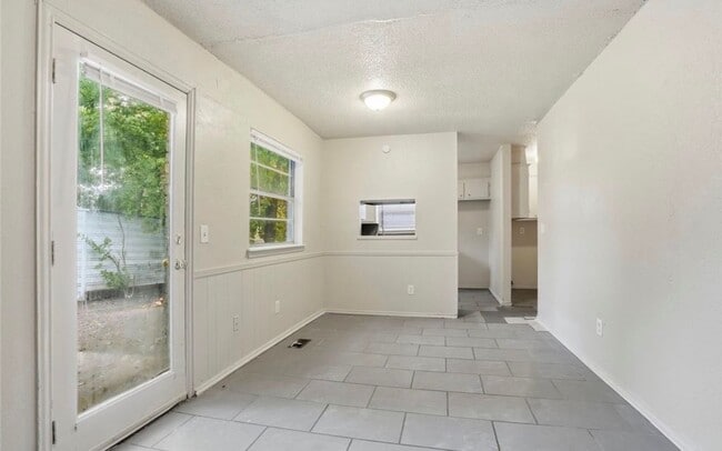 Photo - 4 Bedroom House