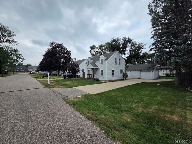 Photo - 1031 Arthur Ave