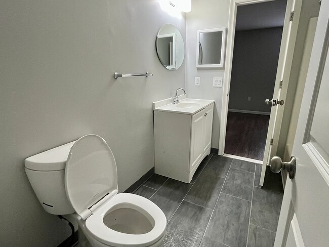 Photo - this beautiful 2 bedroom/1.5 bathroom townhouse apartment