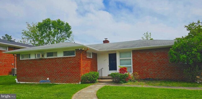 Photo - 3219 Northbrook Rd House