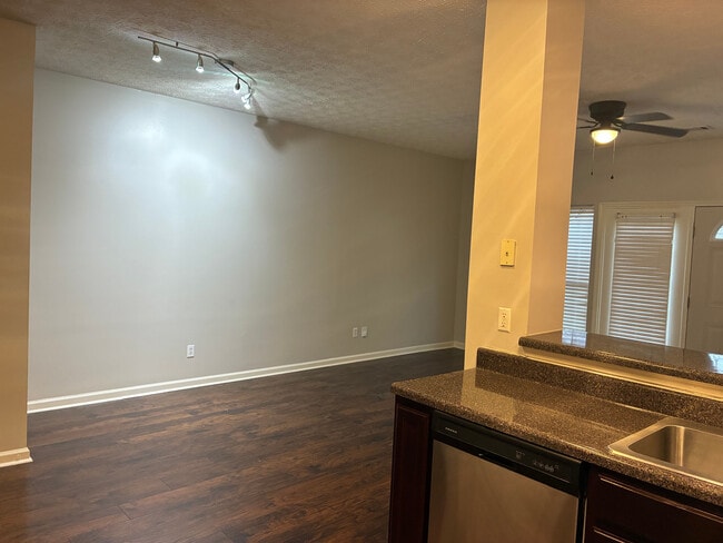 Photo - Room in Townhome on Stone Gate Way