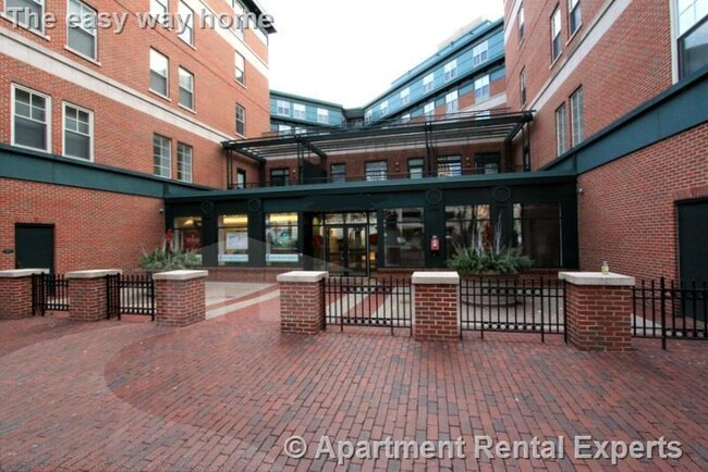 Photo - 632 Massachusetts Ave Apartamento Unidad #403