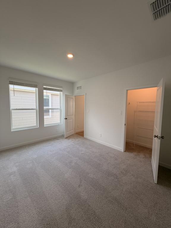 Photo - 5063 Loggia Ln