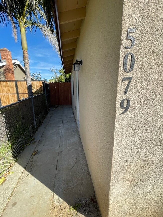 Photo - Cute single story Adu