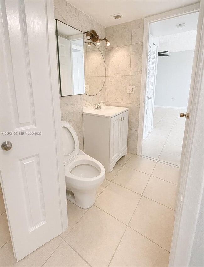 Photo - 2841 NE 163rd St Unit 606