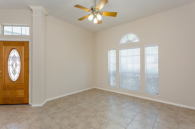 Photo - 21915 Rivergate Ct