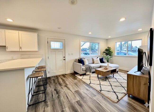 Photo - Modern Luxury Meets Small Town Charm in Your New Gladstone Home!