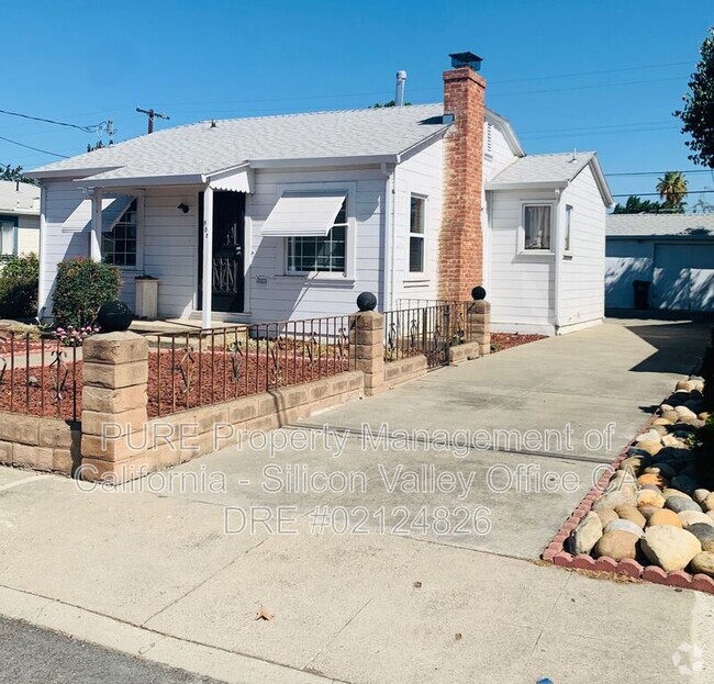 Building Photo - 538 Rutland Ave Rental