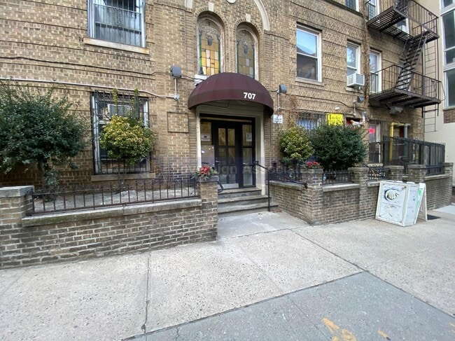 Photo - 707 W 171st St Unit 2A