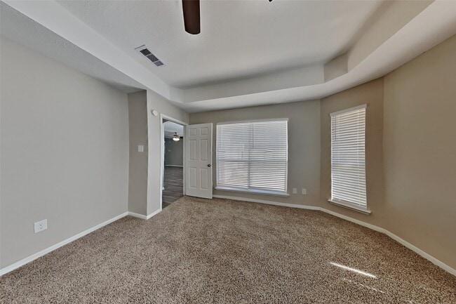 Photo - 18319 Harnett Dr