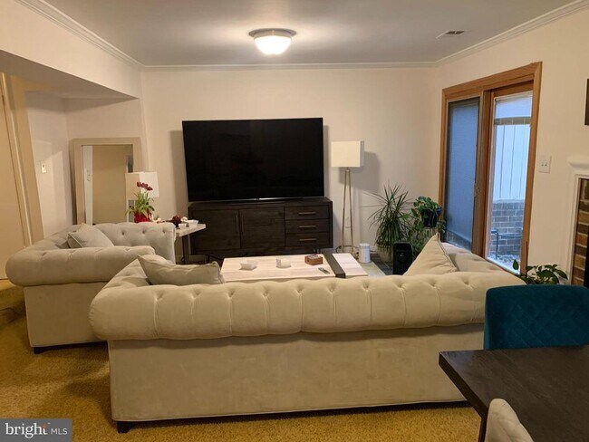 Photo - 5800 Edson Ln Unit 2