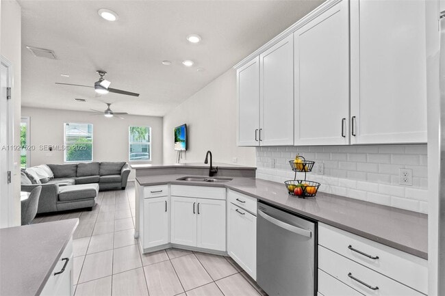 Photo - 1190 Eucalyptus Dr